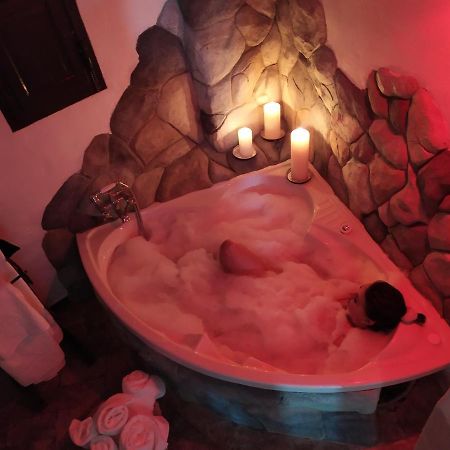 El Escondite De Martina, Casa Rural Romantica Setenil De Las Bodegas Ngoại thất bức ảnh